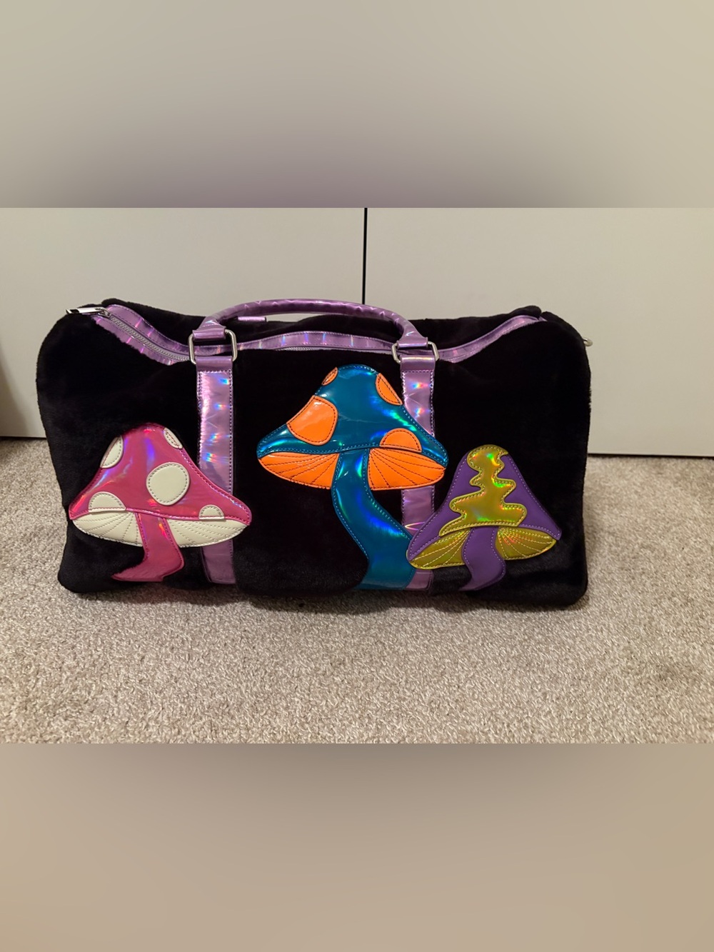 LOST IN WONDERLAND FUZZY WEEKENDER Mushroom Psychedelic Current Mood NWT Soldout
